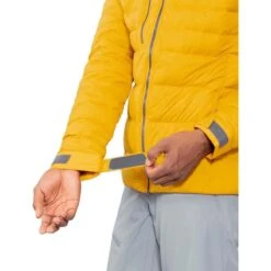 Obermeyer Men's Klaus Down Hoody 15 Obermeyer Men's Klaus Down Hoody -Patagonia Store fw23 obermeyer mensklausdownhoody goldenhour 3